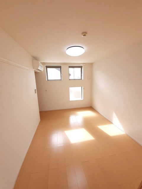 アン・ソレイユ